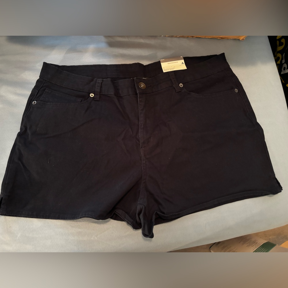 BNWT George Women's Black Shorts